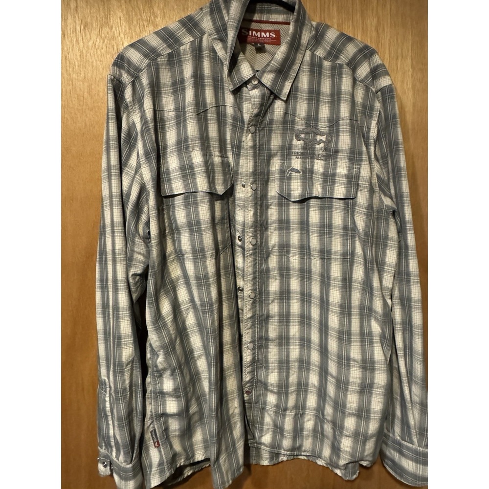 Simms Light Weight Vented Fishing Shirt Size Large Gray Plaid (I1)